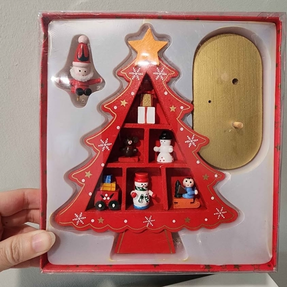 Vintage mini wooden Santa's toy workshop decor Brand New In Box - Picture 4 of 11